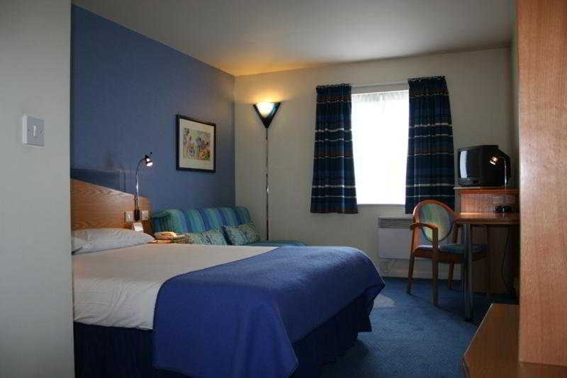 Holiday Inn Express Peterborough, An Ihg Hotel Kültér fotó