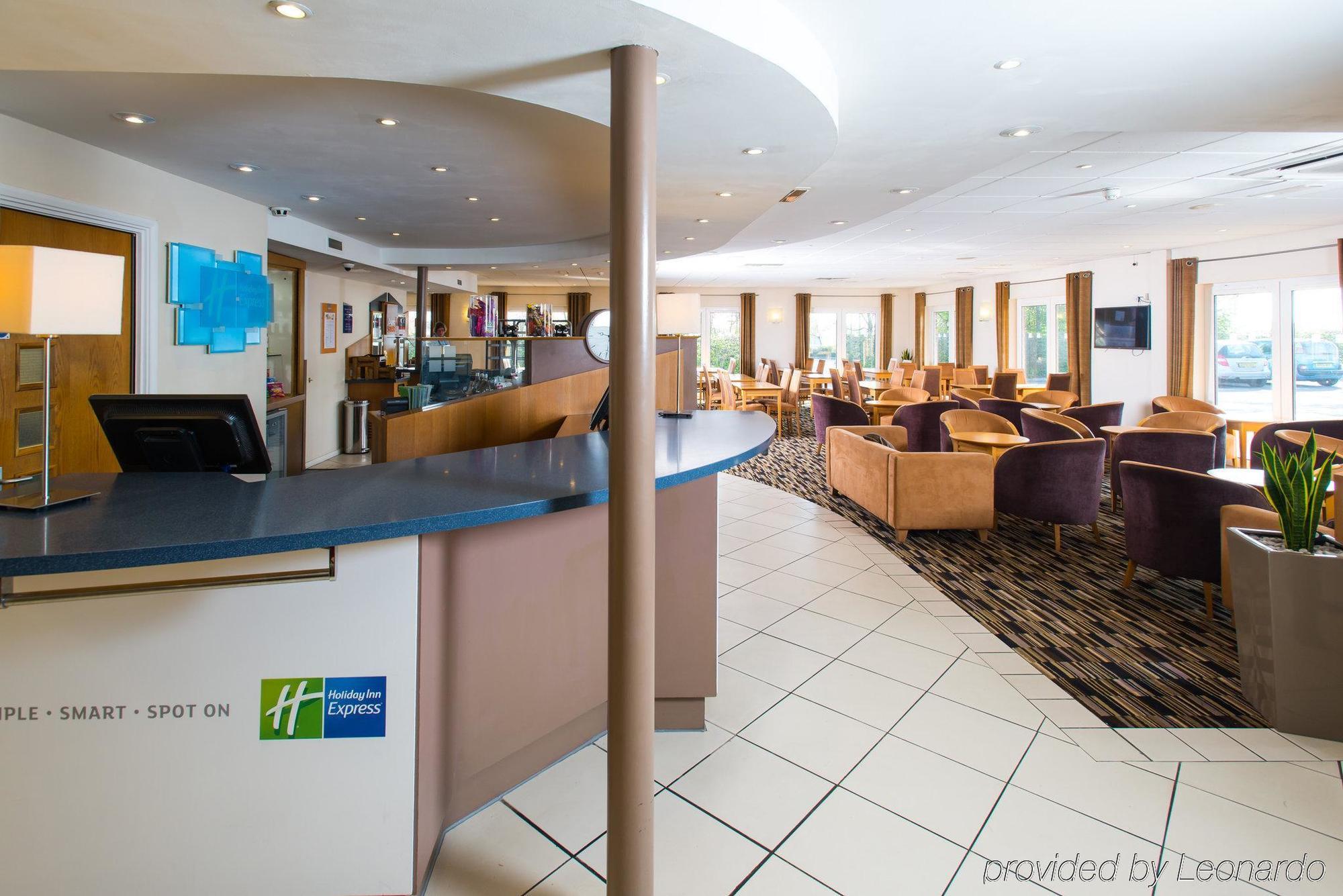 Holiday Inn Express Peterborough, An Ihg Hotel Kültér fotó